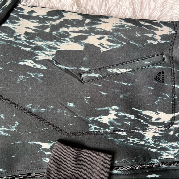 Women’s RBX Activewear Bomber Jacket Women’s Size XL  Black Blue & White Marble - Picture 14 of 16